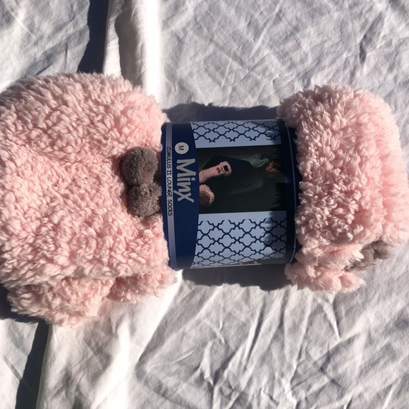 Women's Slipper Socks, New never worn - Picture 5 of 6